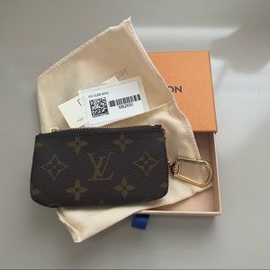 100% Authentic Louis Vuitton Key Pouch